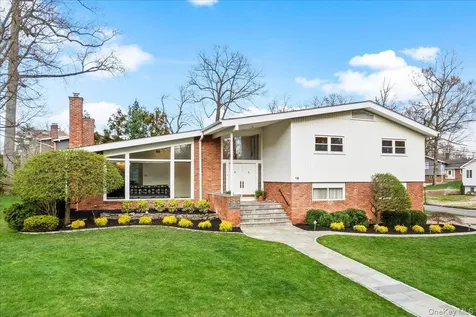 16 Dell Drive Eastchester NY 10709