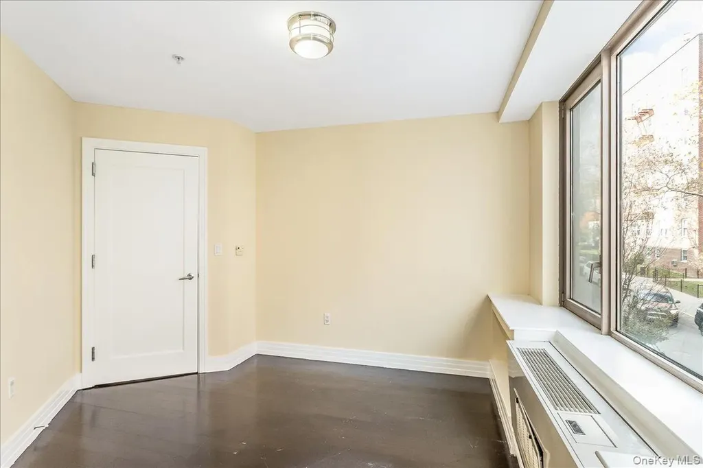 6405 Yellowstone Boulevard Forest Hills NY 11375