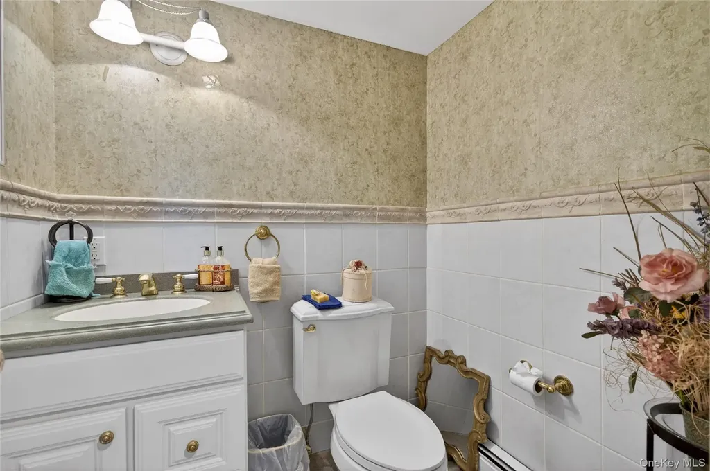 7 Bluebird Lane Huntington NY 11743