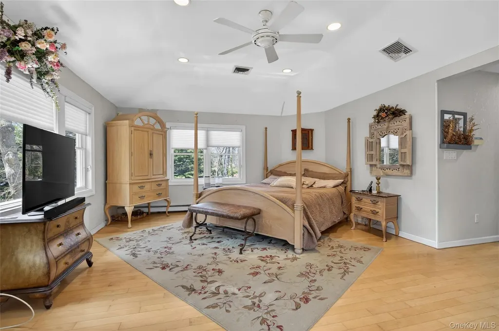 7 Bluebird Lane Huntington NY 11743