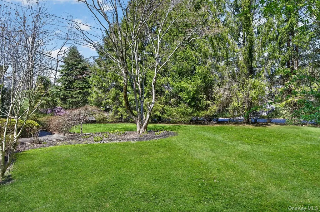 7 Bluebird Lane Huntington NY 11743
