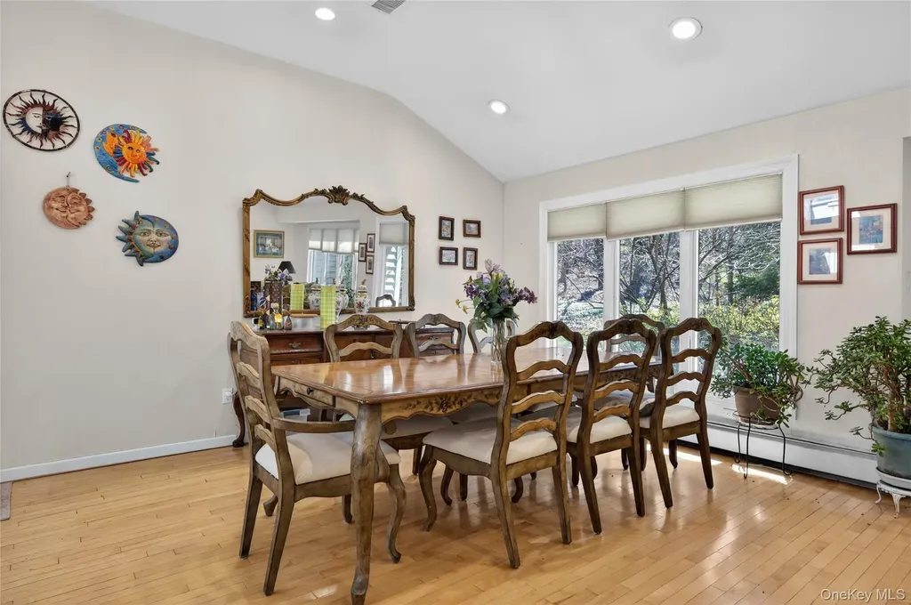 7 Bluebird Lane Huntington NY 11743