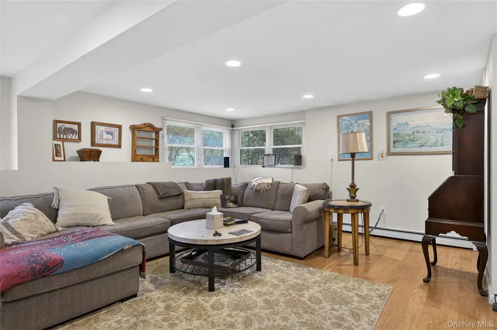 7 Bluebird Lane Huntington NY 11743