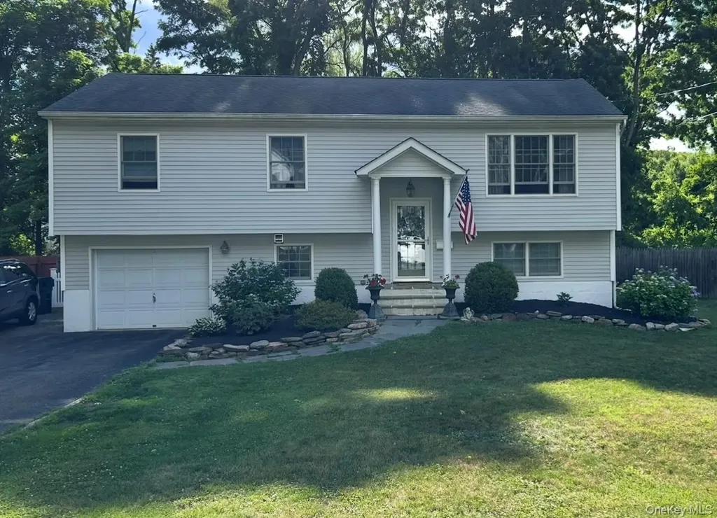 41 Cornell Avenue Red Hook NY 12571