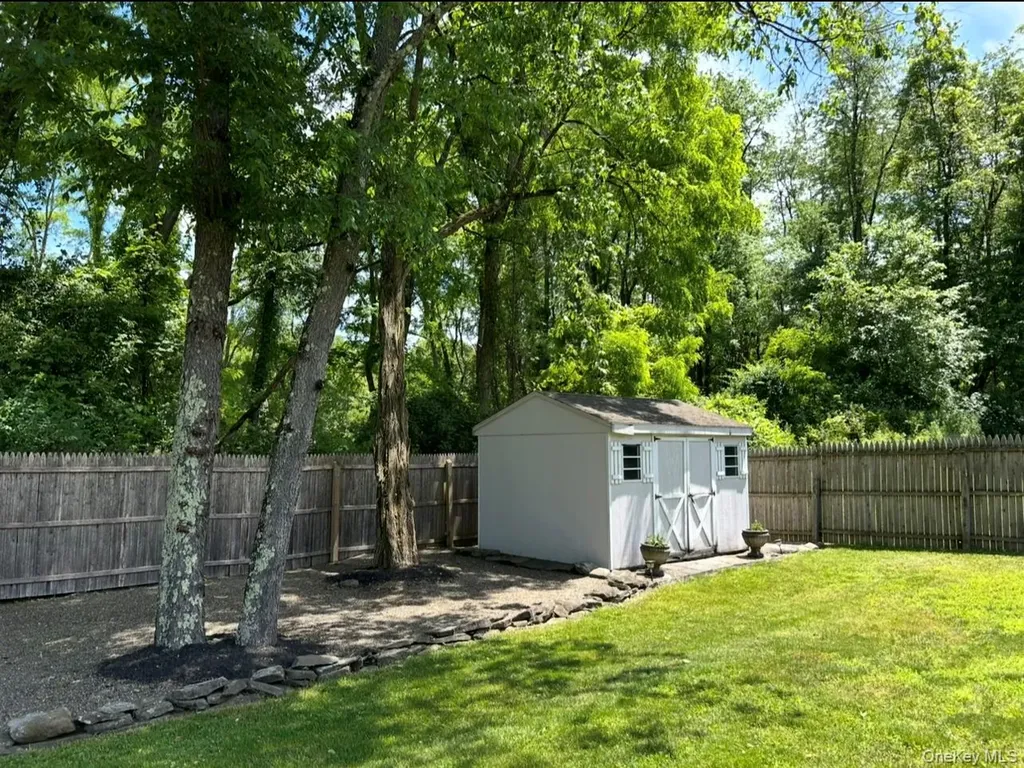 41 Cornell Avenue Red Hook NY 12571