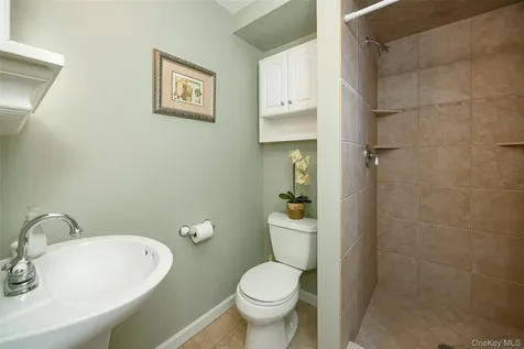 41 Cornell Avenue Red Hook NY 12571