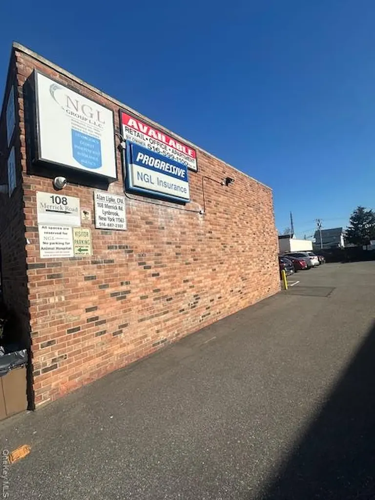 108 Merrick Road Lynbrook NY 11563
