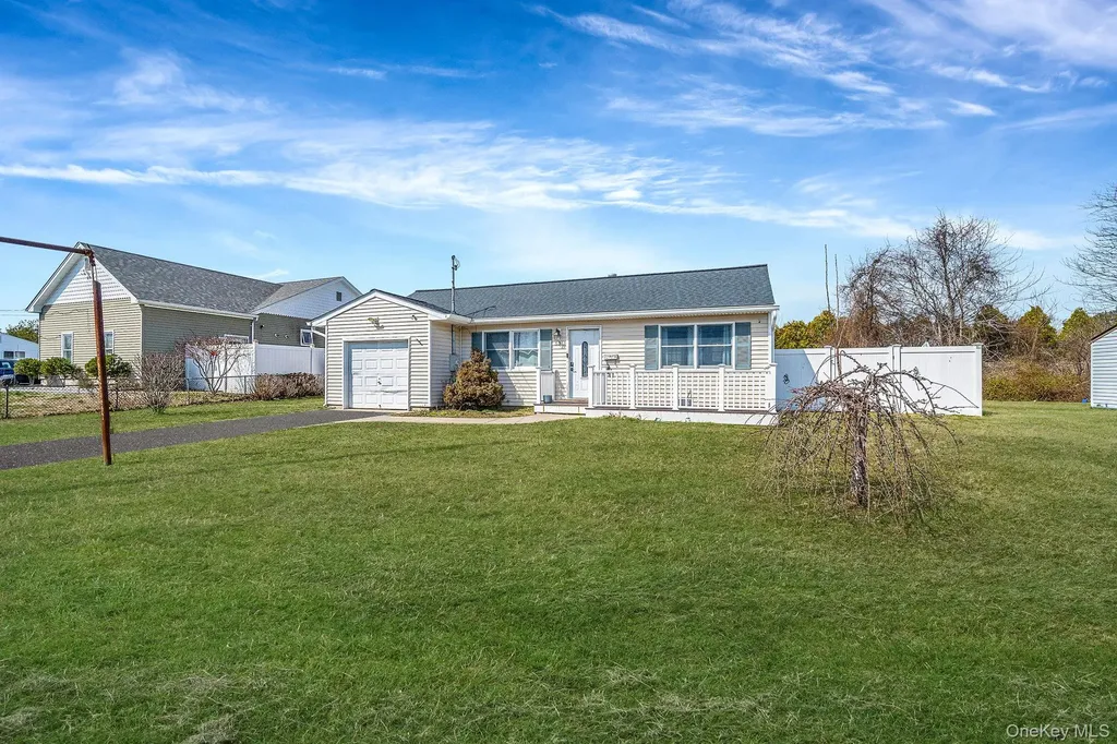 53 Spruce Street Central Islip NY 11722