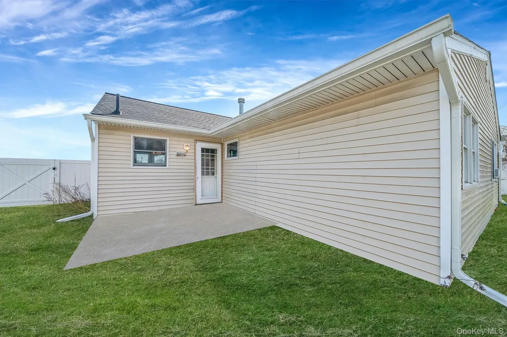 53 Spruce Street Central Islip NY 11722