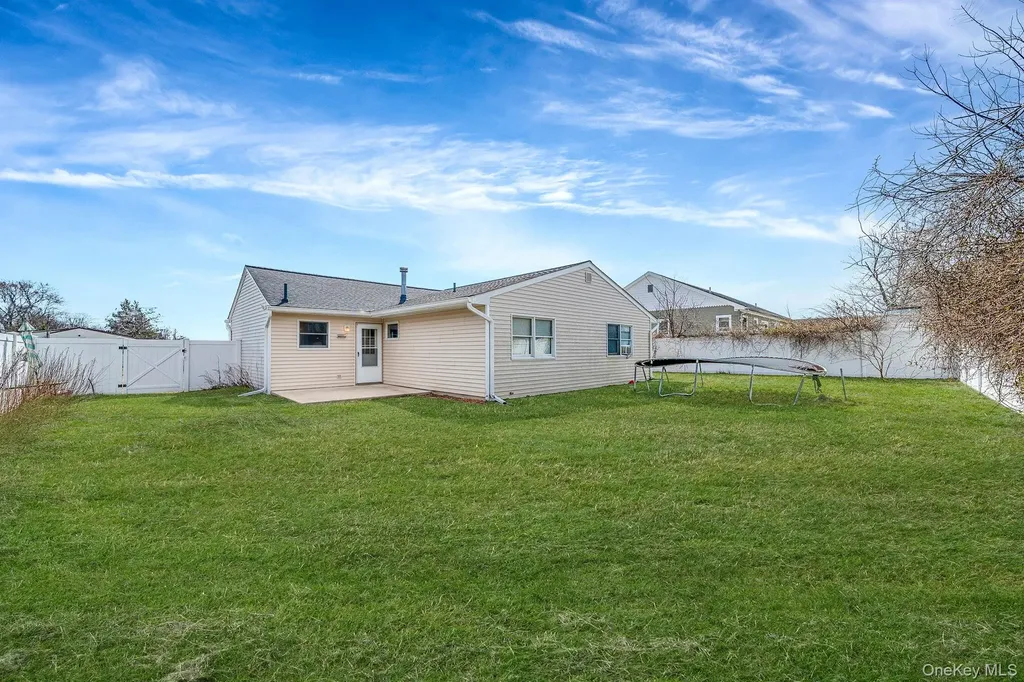53 Spruce Street Central Islip NY 11722