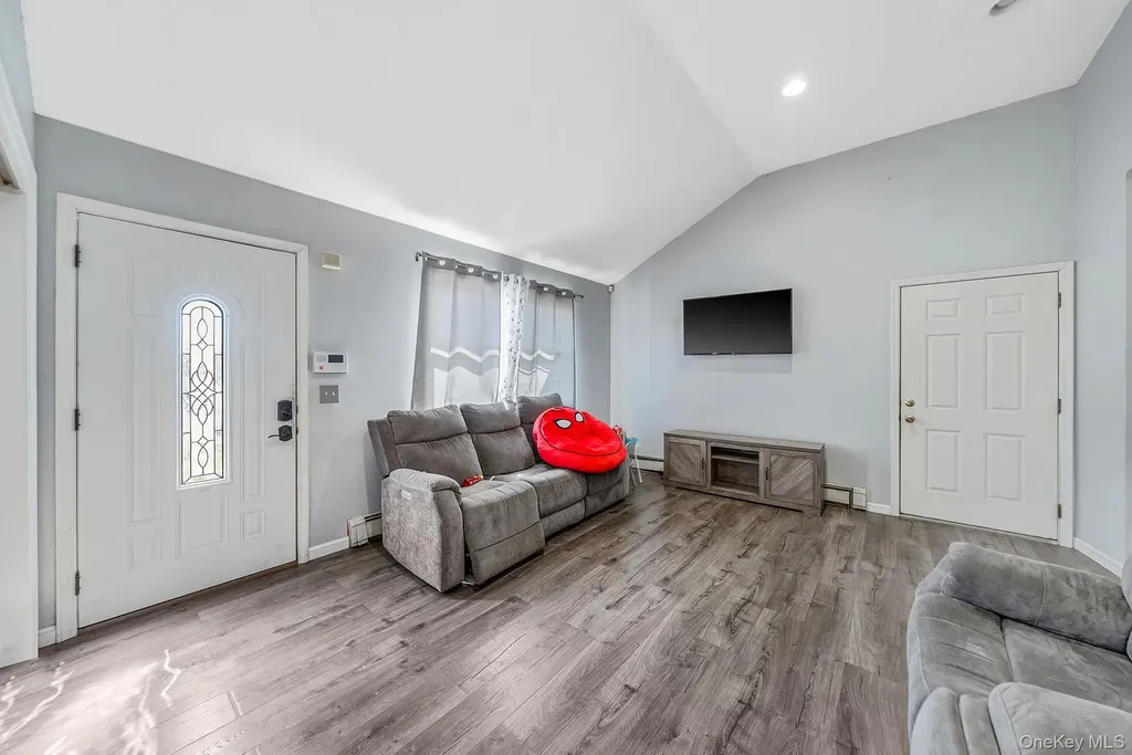 53 Spruce Street Central Islip NY 11722