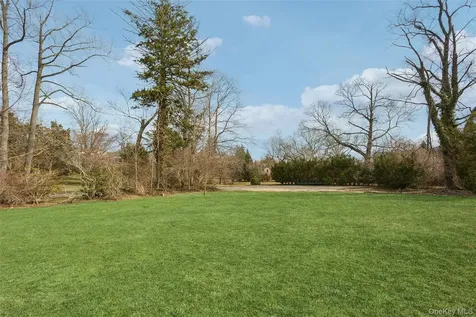 1310 Seawane Drive Hewlett Harbor NY 11557