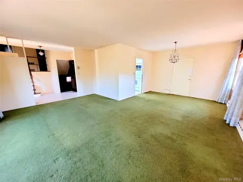 1474 Stephen Marc Lane East Meadow NY 11554