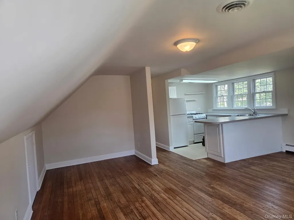 7 Harborview Stony Brook NY 11790