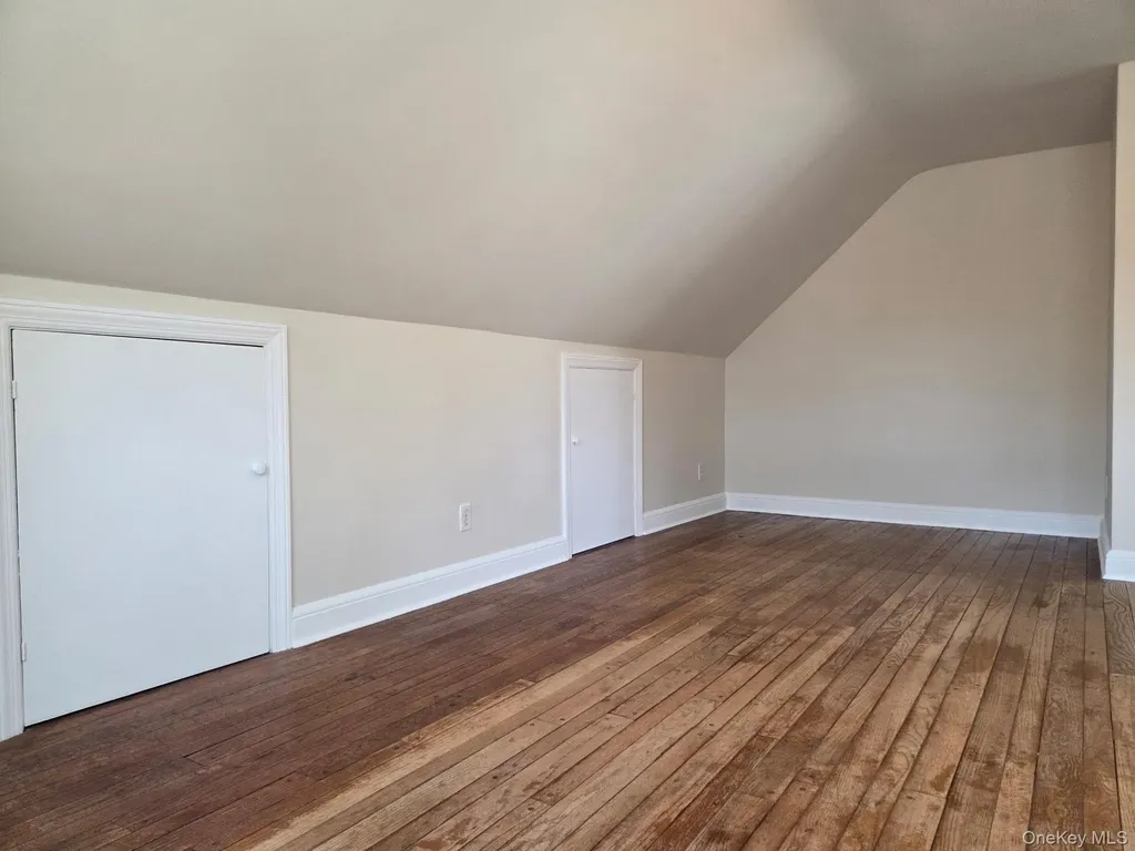 7 Harborview Stony Brook NY 11790