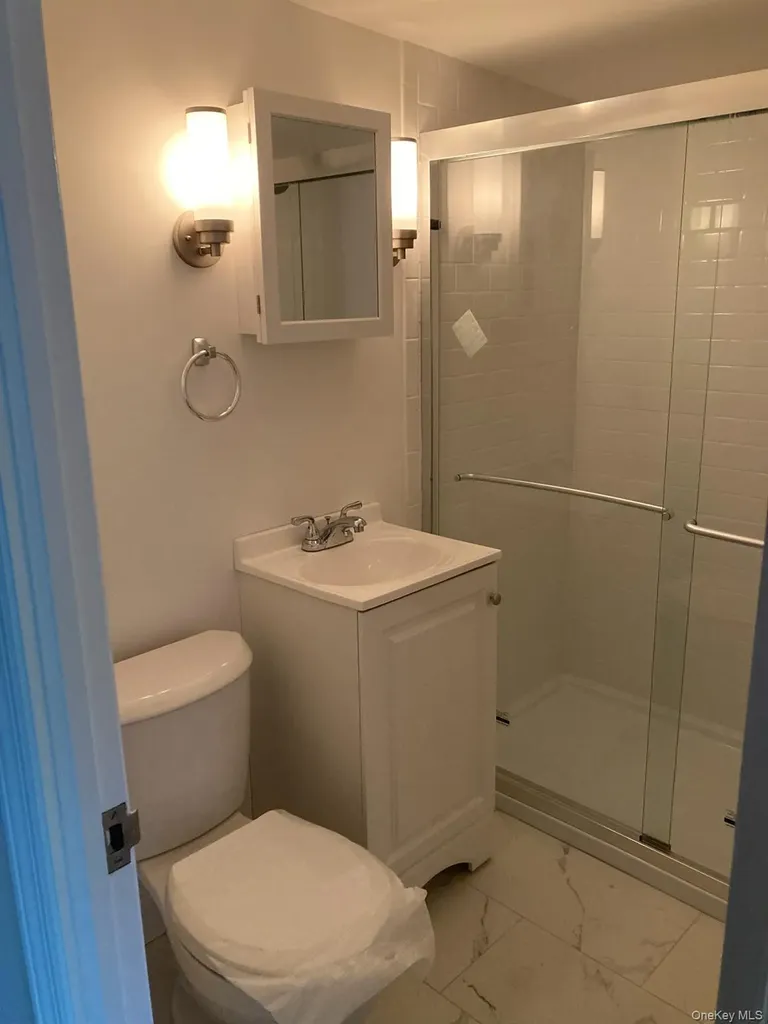 7 Harborview Stony Brook NY 11790