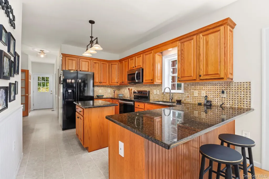 74 Willow Brook Ridge Clinton Corners NY 12514
