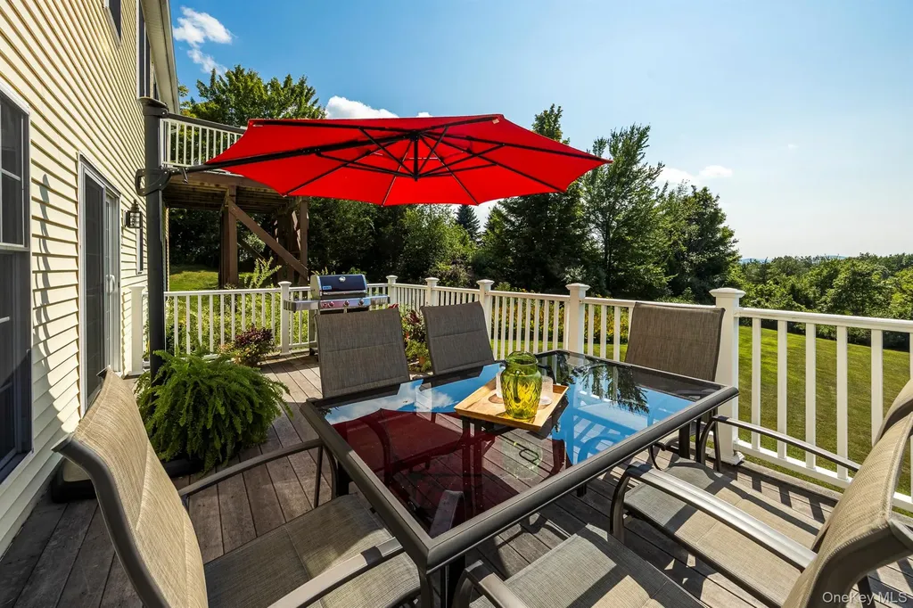 74 Willow Brook Ridge Clinton Corners NY 12514