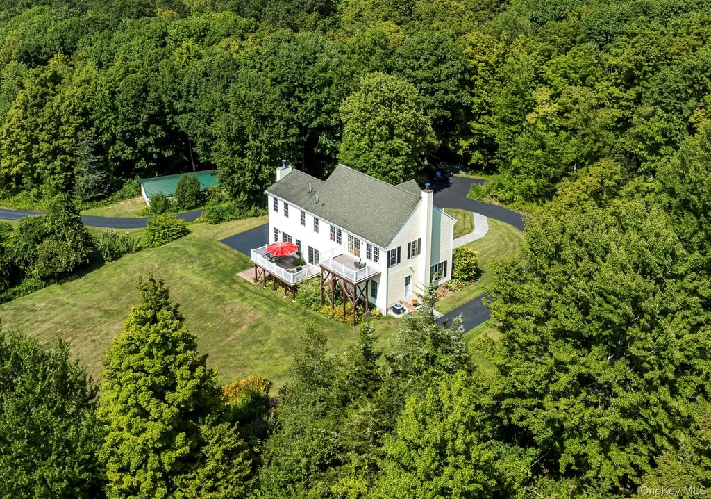 74 Willow Brook Ridge Clinton Corners NY 12514