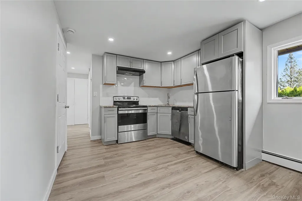 37 Fork Lane Hicksville NY 11801