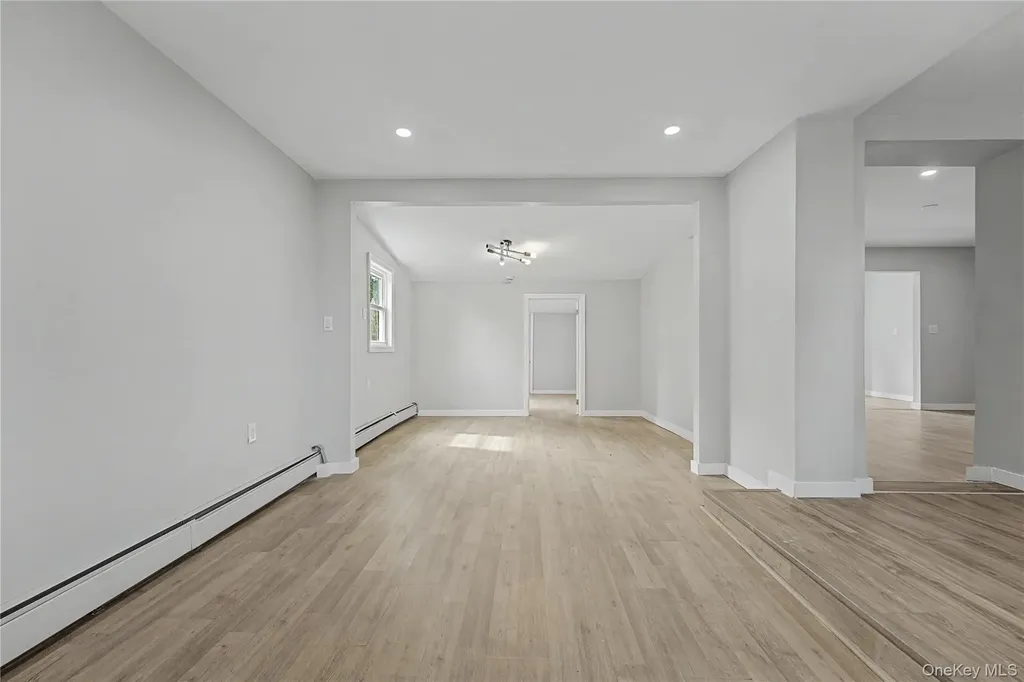 37 Fork Lane Hicksville NY 11801