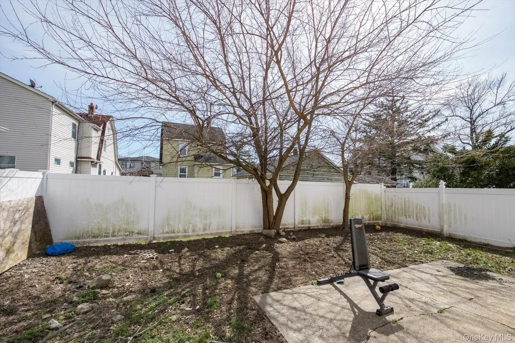 569 Peninsula Boulevard Cedarhurst NY 11516