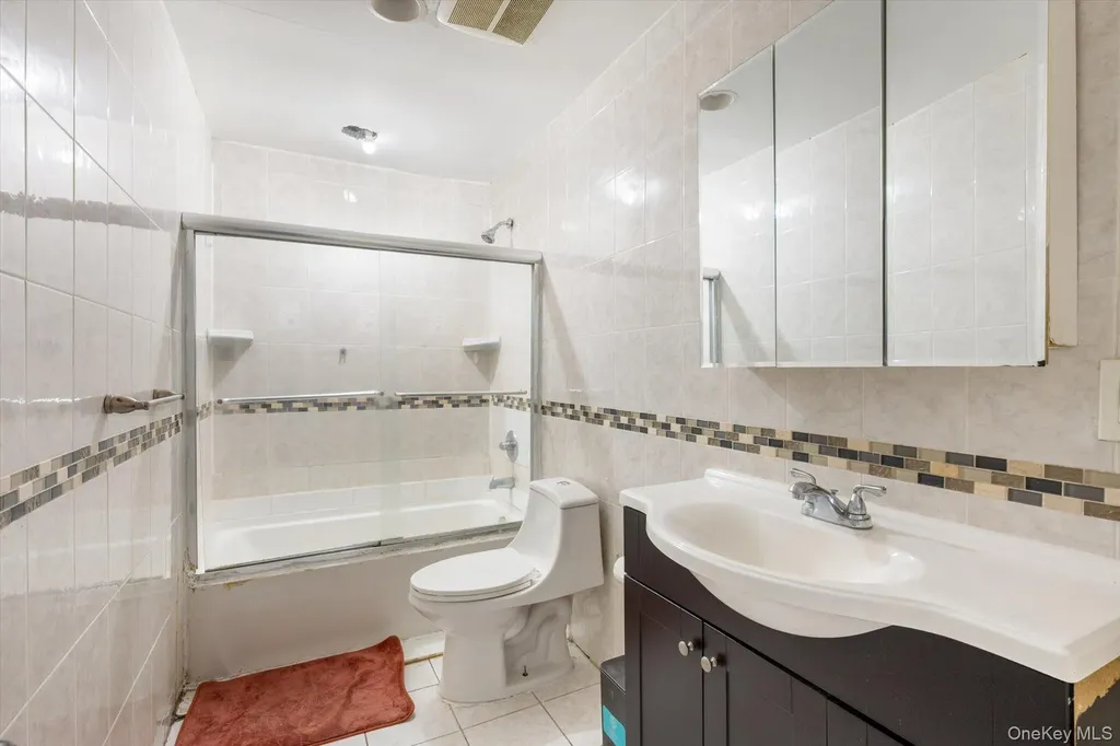 569 Peninsula Boulevard Cedarhurst NY 11516