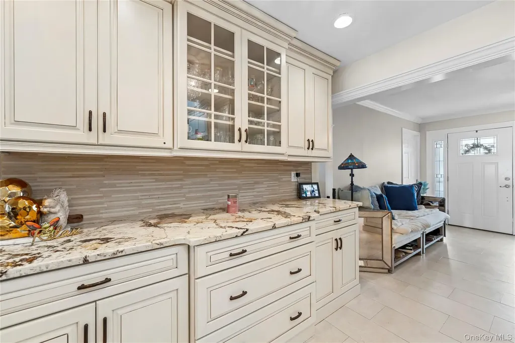 10 Heather Court Centereach NY 11720