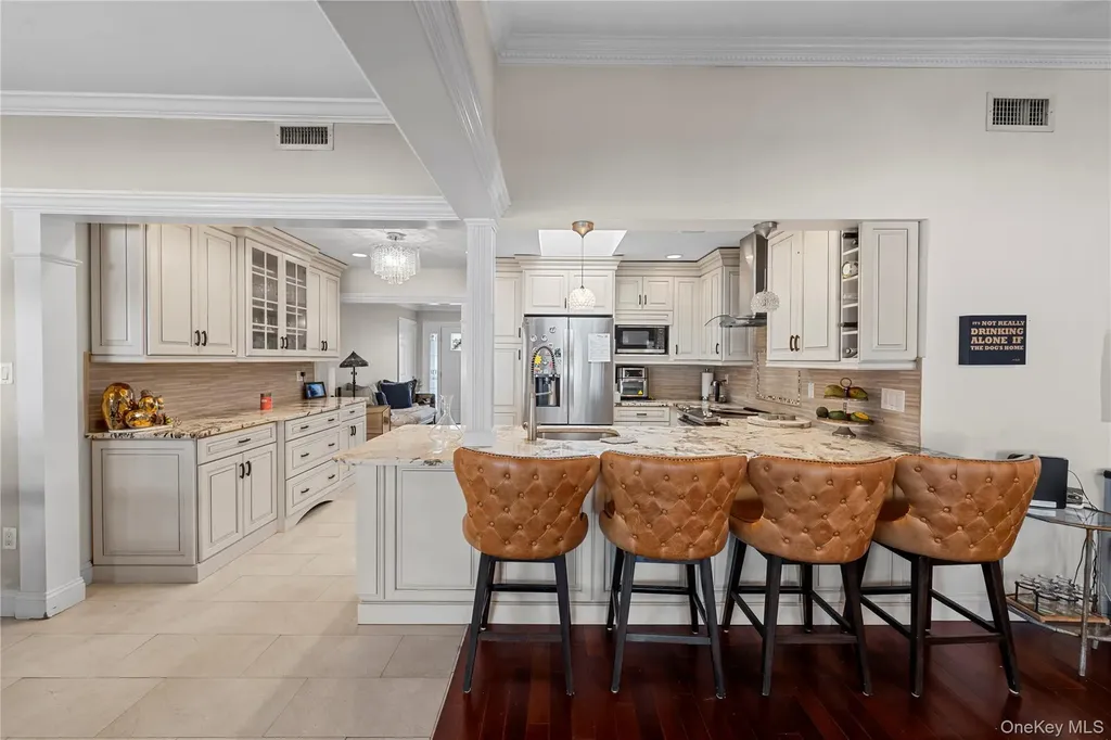 10 Heather Court Centereach NY 11720