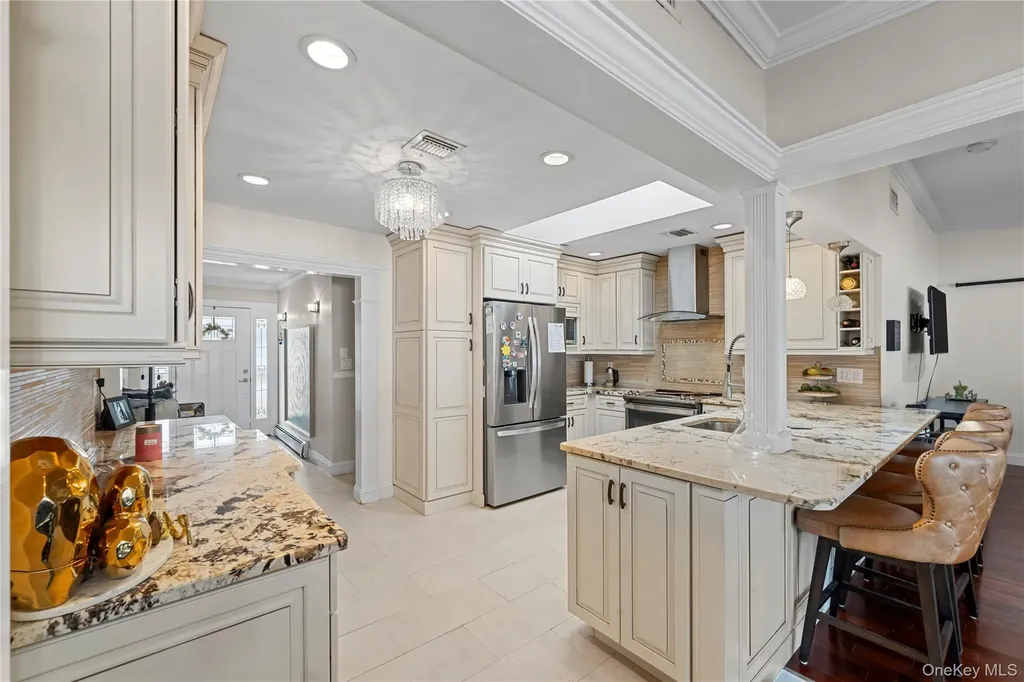 10 Heather Court Centereach NY 11720