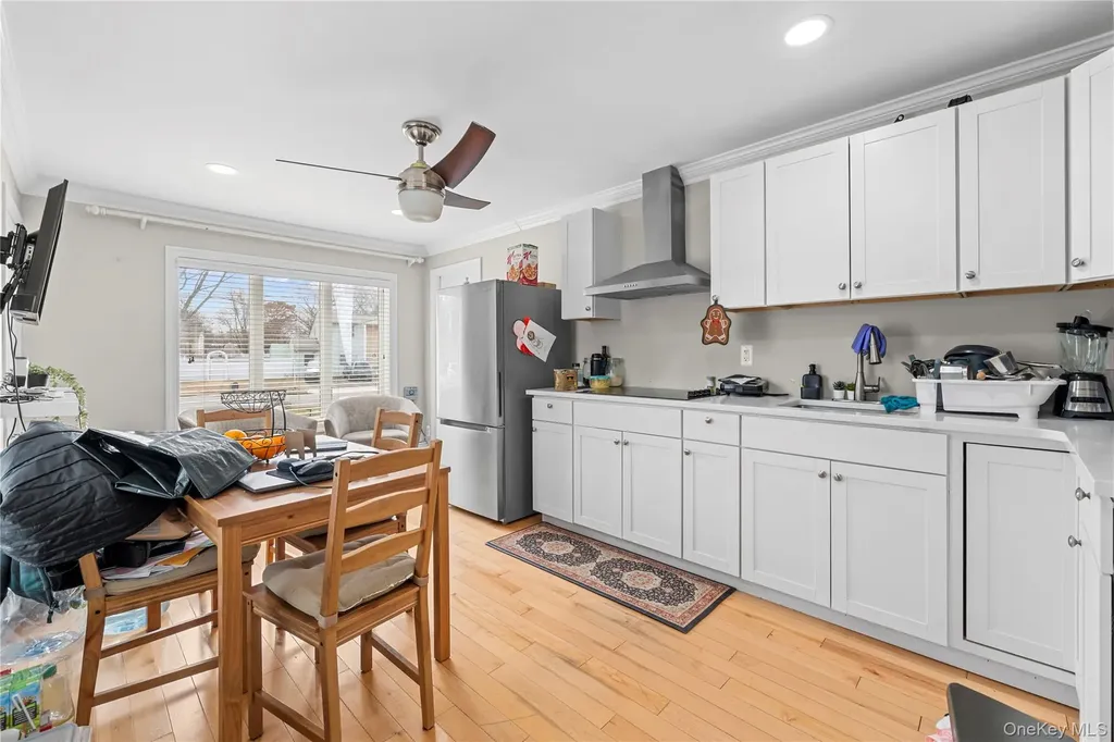 10 Heather Court Centereach NY 11720