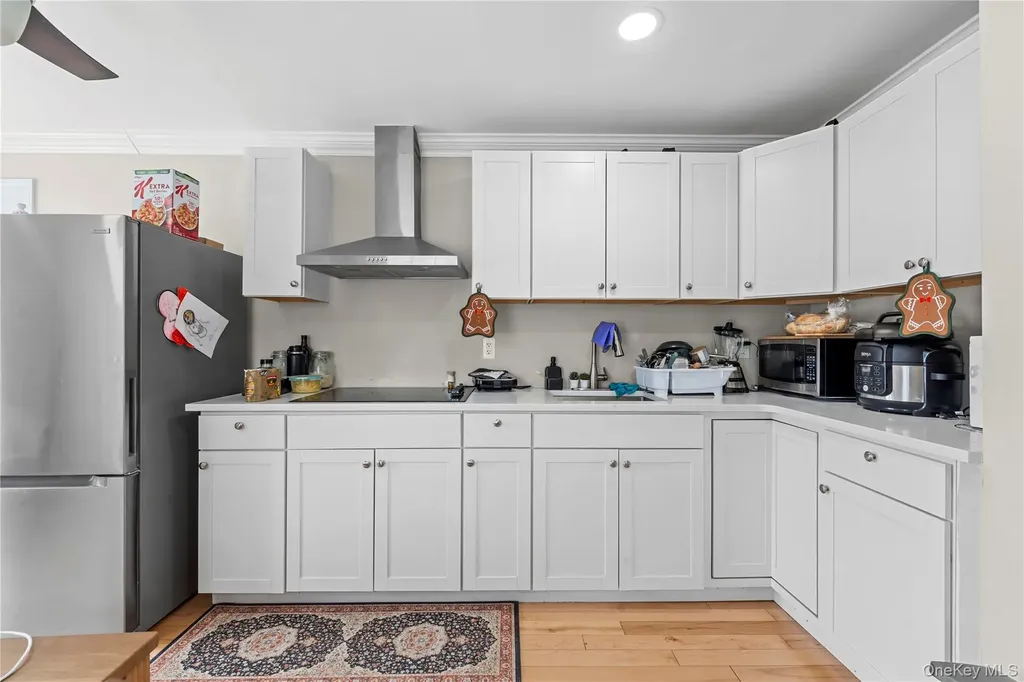 10 Heather Court Centereach NY 11720
