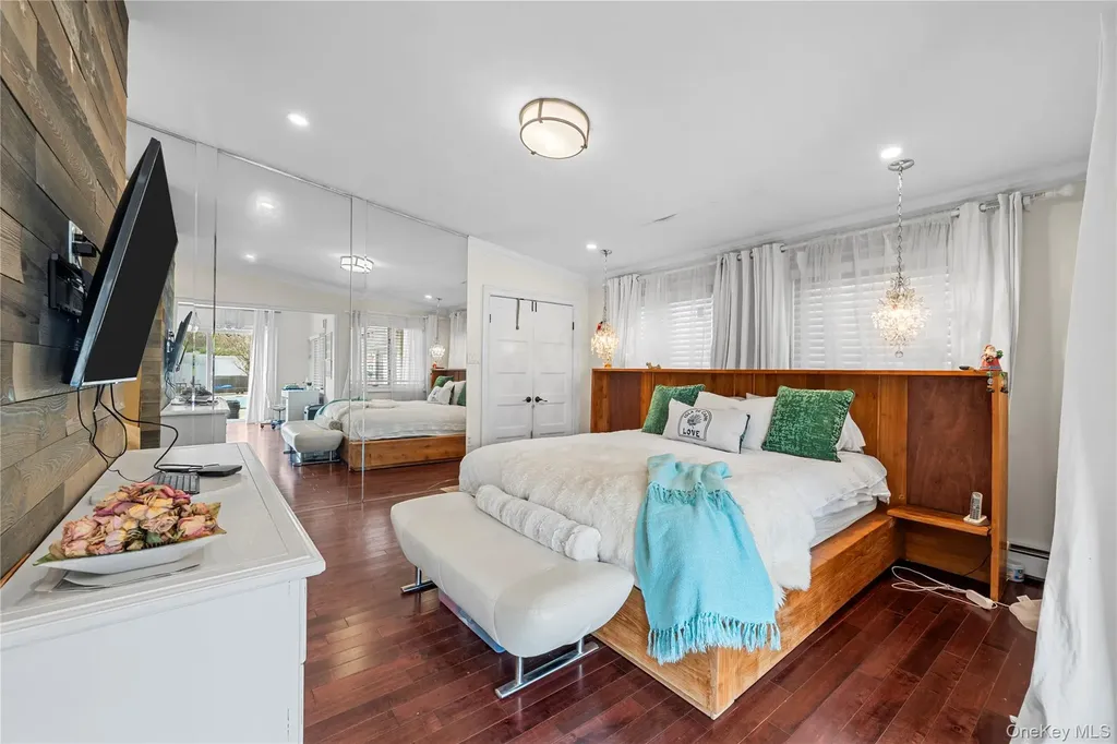 10 Heather Court Centereach NY 11720