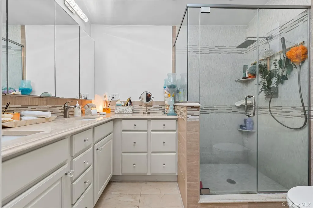 10 Heather Court Centereach NY 11720