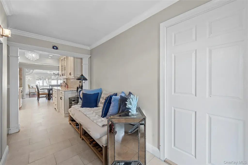 10 Heather Court Centereach NY 11720