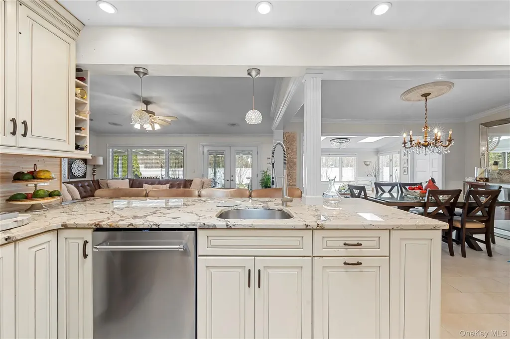 10 Heather Court Centereach NY 11720