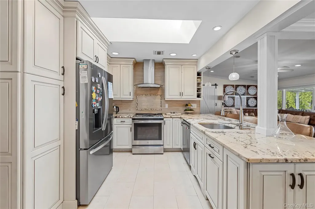 10 Heather Court Centereach NY 11720