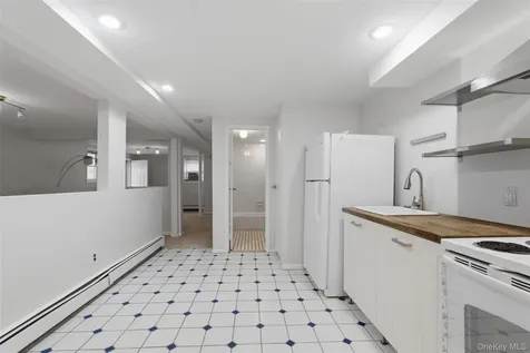 25 Woodland Terrace Court Carmel NY 10512