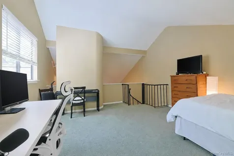 156 Stone Meadow South Salem NY 10590