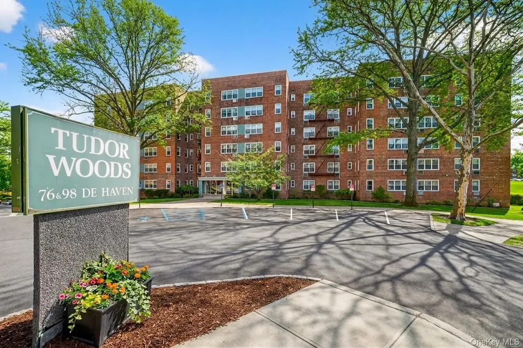 76 Dehaven Drive Yonkers NY 10703