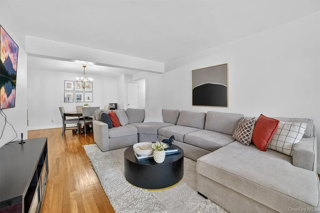 76 Dehaven Drive Yonkers NY 10703