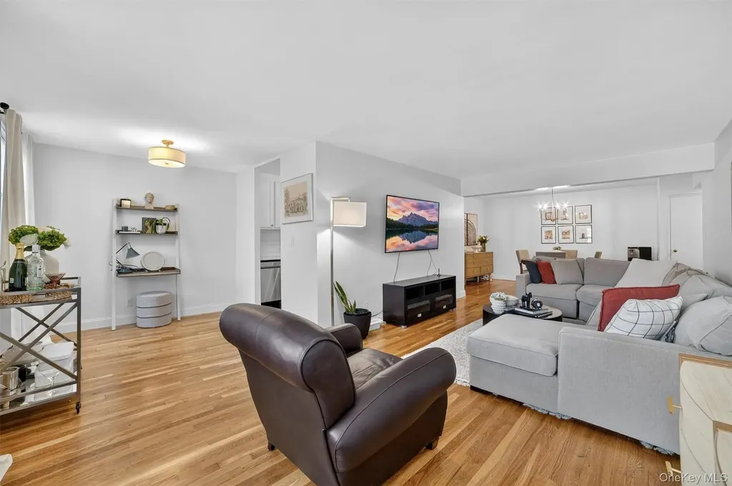 76 Dehaven Drive Yonkers NY 10703