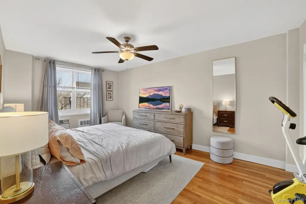 76 Dehaven Drive Yonkers NY 10703