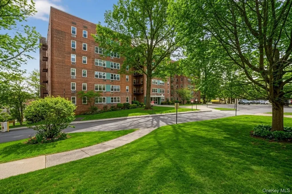 76 Dehaven Drive Yonkers NY 10703