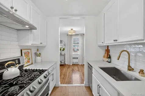 76 Dehaven Drive Yonkers NY 10703