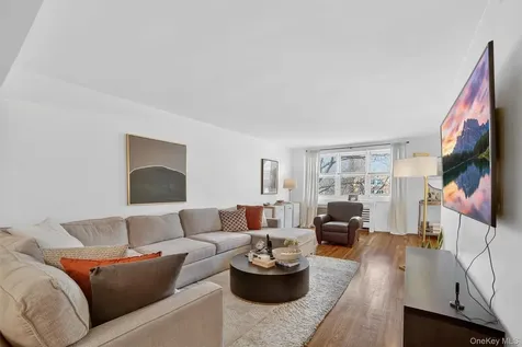 76 Dehaven Drive Yonkers NY 10703