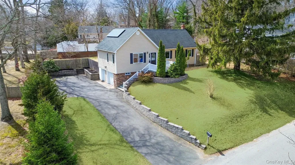 52 Hewlett Drive Sound Beach NY 11789