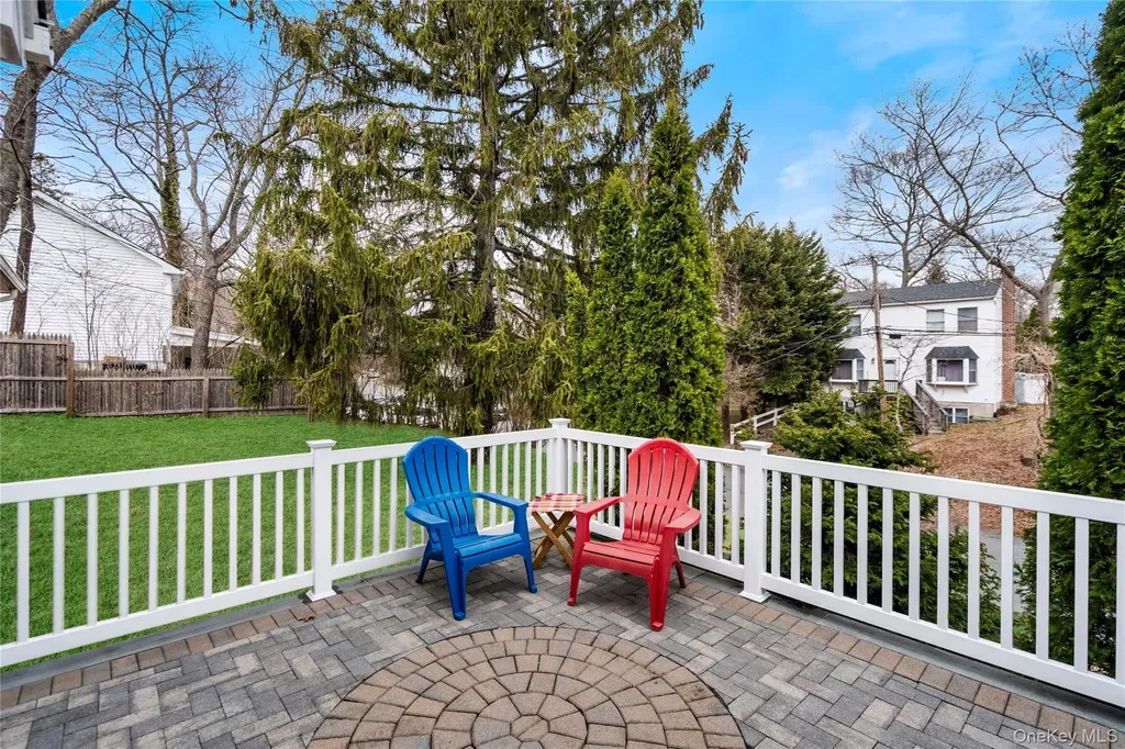 52 Hewlett Drive Sound Beach NY 11789