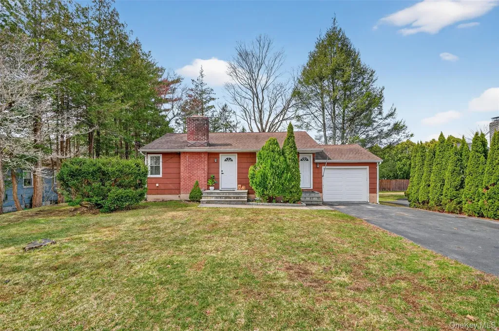 1727 Central Street Yorktown Heights NY 10598