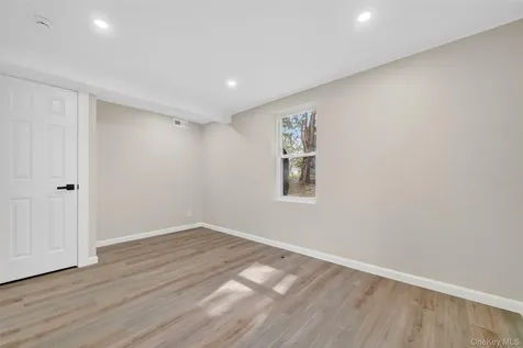 1727 Central Street Yorktown Heights NY 10598